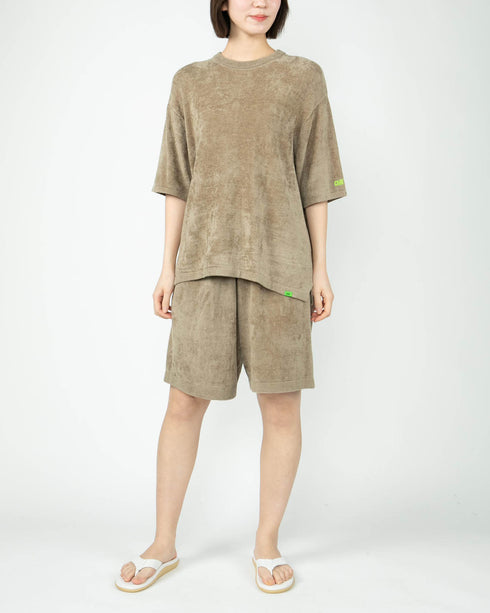 身長163cm / 細身体型 / Sサイズ